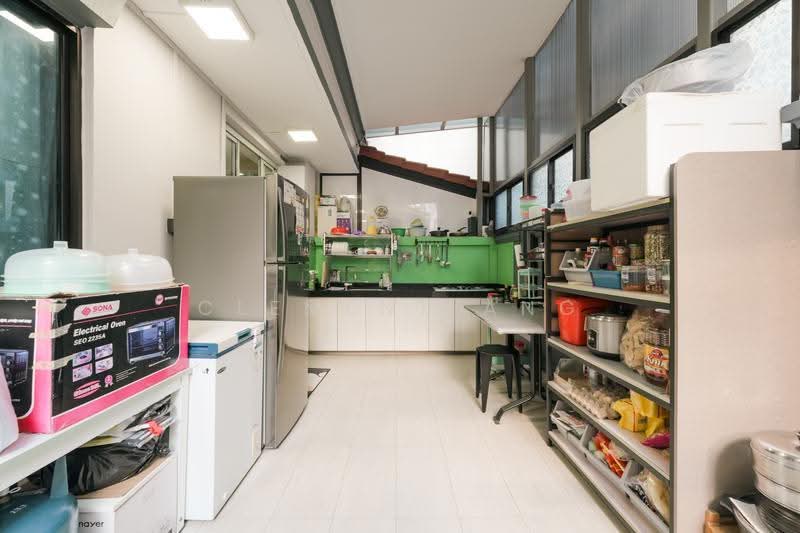 Burgundy Hill, Burgundy Rise, Dairy Farm / Bukit Panjang / Choa Chu Kang, 5 Bedrooms, 3,165 sqft, Semi-Detached House For Sale, by Clement Ang, 500249617 - Kitchen - PropertyGuru.com.sg