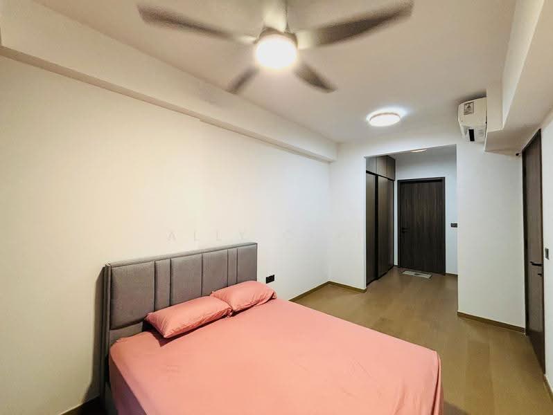 Sceneca Residence, Tanah Merah Kechil Link, Bedok / Upper East Coast, 3 Bedrooms, 1,119 sqft, Condominium For Rent, by Ally Chin, 500249622 - Master Bedroom - PropertyGuru.com.sg