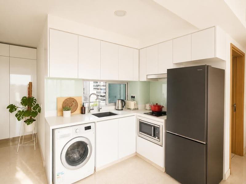 Eight Riversuites, 2 Whampoa East, Balestier / Toa Payoh, 2 Bedrooms, 840 sqft, Condominium For Sale, by Fiona Han, 500249635 - Kitchen - PropertyGuru.com.sg