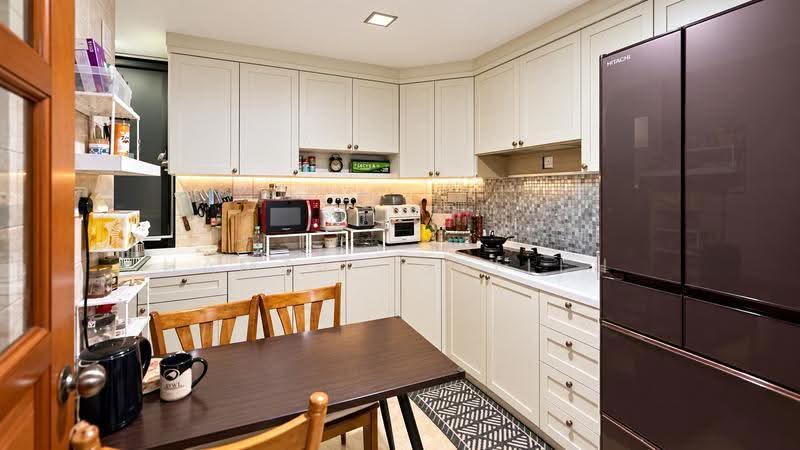 Simsville, 6 Geylang East Avenue 2, Eunos / Geylang / Paya Lebar, 4 Bedrooms, 1,528 sqft, Condominium For Sale, by Hamzah Salleh, 500249645 - Kitchen - PropertyGuru.com.sg