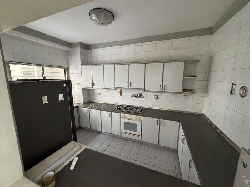 Pinewood Gardens, 21 Balmoral Park, Tanglin / Holland / Bukit Timah, 3 Bedrooms, 1,649 sqft, Condominium For Sale, by Andy Goh, 500249659 - Kitchen - PropertyGuru.com.sg