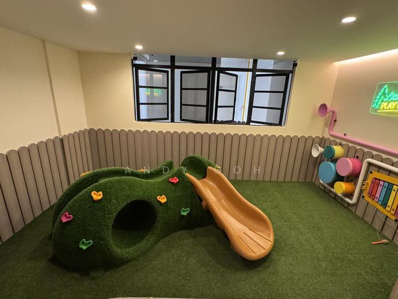 Pinewood Gardens, 21 Balmoral Park, Tanglin / Holland / Bukit Timah, 3 Bedrooms, 1,649 sqft, Condominium For Sale, by Andy Goh, 500249659 - Interior - PropertyGuru.com.sg