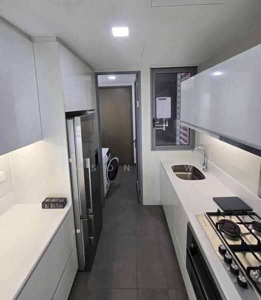 Starlight Suites, 11 River Valley Close, Orchard / River Valley, 2 Bedrooms, 850 sqft, Condominium For Rent, by Jason Low, 500249663 - Kitchen - PropertyGuru.com.sg