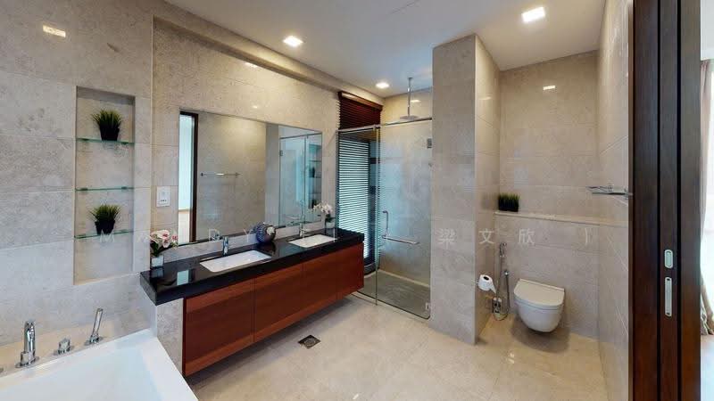 82D Lornie Road, Lornie Road, Newton / Novena, 7 Bedrooms, 9,450 sqft, Bungalow House For Rent, by Mandy Ei ( 梁文欣 ), 500249678 - Bathroom - PropertyGuru.com.sg