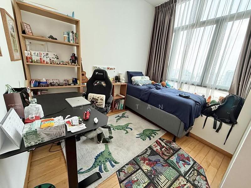Soleil @ Sinaran, 6 Sinaran Drive, Newton / Novena, 4 Bedrooms, 1,722 sqft, Condominium For Rent, by Jody Tan, 500249683 - Bedroom - PropertyGuru.com.sg