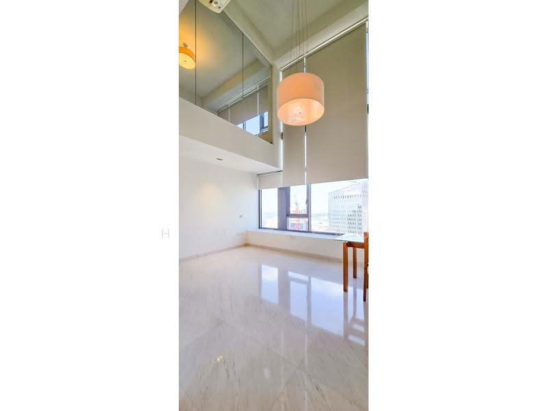 Condo with Unblocked Views in Prime CBD Location, Chinatown / Tanjong Pagar, 2 Bedrooms, 1,109 sqft, Condominium For Sale, by Homer Lau, 500249685 - Living Room - PropertyGuru.com.sg