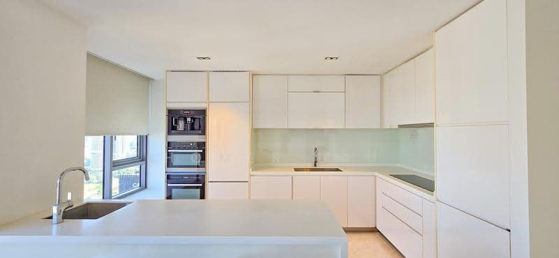 Condo with Unblocked Views in Prime CBD Location, Chinatown / Tanjong Pagar, 2 Bedrooms, 1,109 sqft, Condominium For Sale, by Homer Lau, 500249685 - Kitchen - PropertyGuru.com.sg