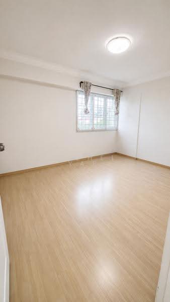 410 Bedok North Avenue 2, 410 Bedok North Avenue 2, Bedok / Upper East Coast, 2 Bedrooms, 990 sqft, HDB Flat For Sale, by Rachel Yap, 500249700 - Common Bedroom - PropertyGuru.com.sg
