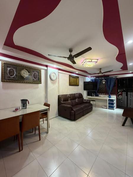 73 Geylang Bahru, 73 Geylang Bahru, Balestier / Toa Payoh, 2 Bedrooms, 635 sqft, HDB Flat For Sale, by Norjahan Majeed, 500249702 - Living Room - PropertyGuru.com.sg