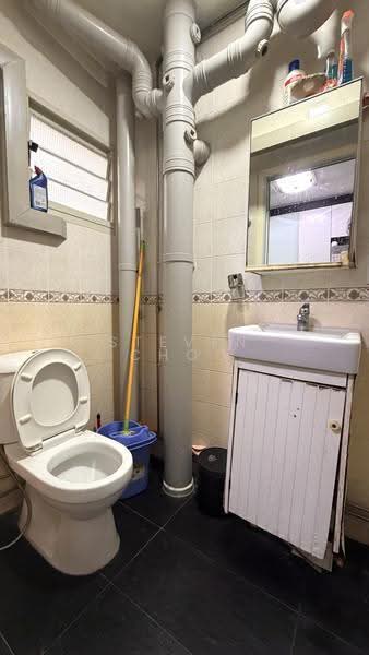110C Punggol Field, 110C Punggol Field, Hougang / Punggol / Sengkang, 3 Bedrooms, 968 sqft, HDB Flat For Sale, by Steven Choo, 500249724 - Bathroom - PropertyGuru.com.sg