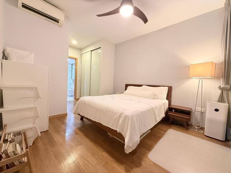 Wilkie Studio, 86 Wilkie Road, Orchard / River Valley, 3 Bedrooms, 1,367 sqft, Condominium For Sale, by Kelly Lin, 500249744 - Bedroom - PropertyGuru.com.sg