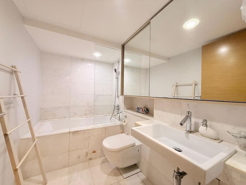 Wilkie Studio, 86 Wilkie Road, Orchard / River Valley, 3 Bedrooms, 1,367 sqft, Condominium For Sale, by Kelly Lin, 500249744 - Bathroom - PropertyGuru.com.sg