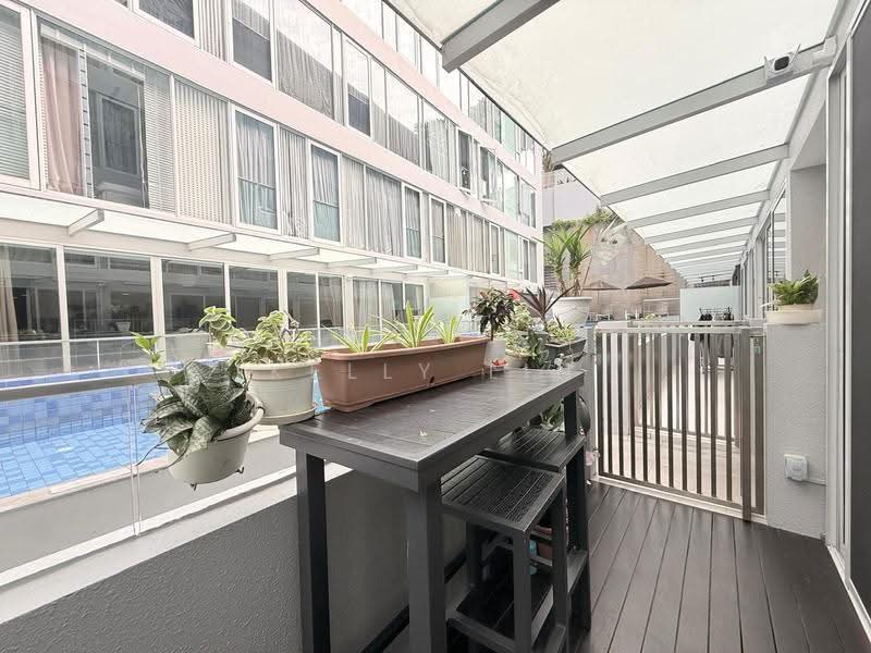 Wilkie Studio, 86 Wilkie Road, Orchard / River Valley, 3 Bedrooms, 1,367 sqft, Condominium For Sale, by Kelly Lin, 500249744 - Balcony - PropertyGuru.com.sg