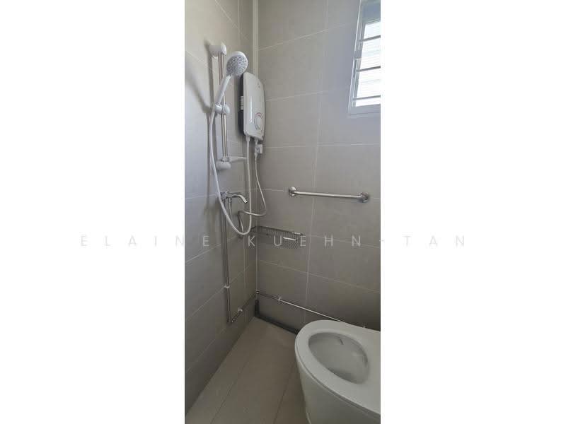 316 Clementi Avenue 4, 316 Clementi Avenue 4, Buona Vista / West Coast / Clementi New Town, Room Rental, 150 sqft, HDB Flat For Rent, by Elaine Kuehn-Tan, 500249757 - Bathroom - PropertyGuru.com.sg