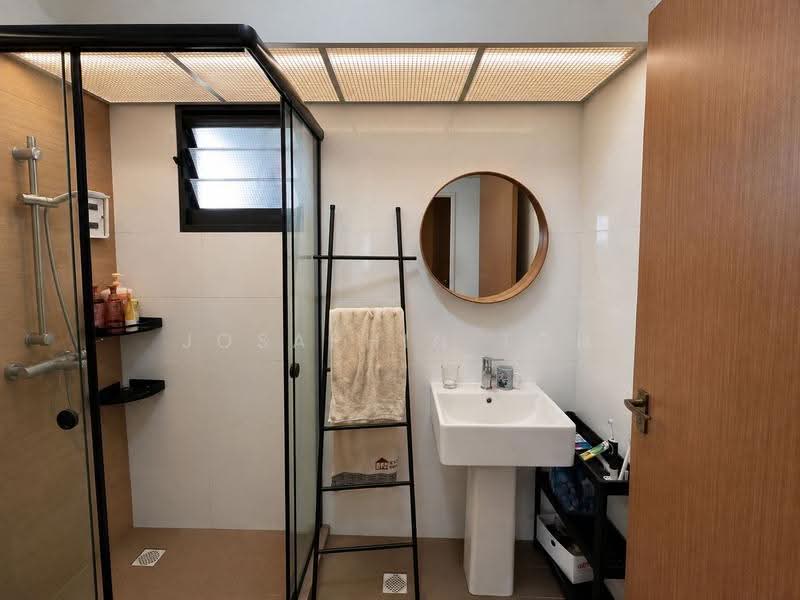 445B Clementi Avenue 3, 445B Clementi Avenue 3, Buona Vista / West Coast / Clementi New Town, Room Rental, 80 sqft, HDB Flat For Rent, by Josaphin Toh, 500249759 - Bathroom - PropertyGuru.com.sg