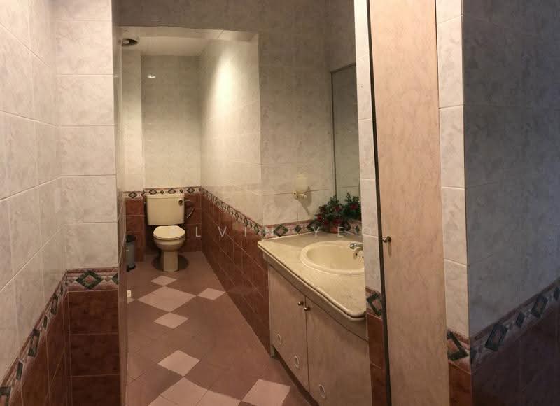 Crystal Time Building, 16 Tannery Lane, Macpherson / Potong Pasir, 2,150 sqft, Light Industrial (B1) For Rent, by Alvin Yeo, 500249771 - Bathroom - CommercialGuru.com.sg
