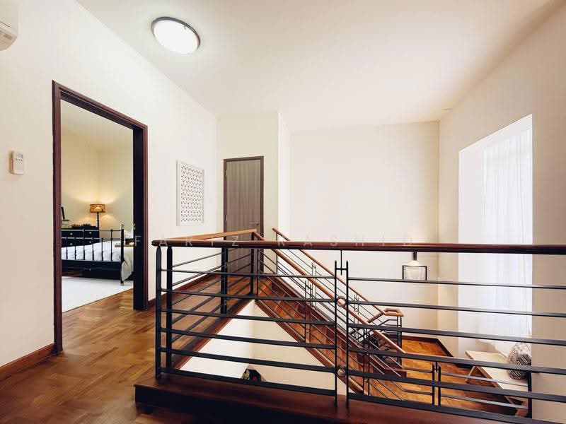 Henley Gardens, 34 Jalan Arif, Hougang / Punggol / Sengkang, 6 Bedrooms, 3,892 sqft, Terraced House For Sale, by Fariz Rashid, 500249777 - Corridor - PropertyGuru.com.sg