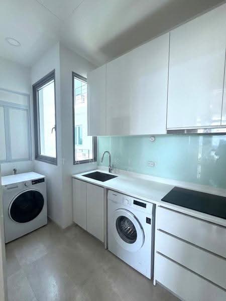 Kingsford Hillview Peak, 103 Hillview Rise, Dairy Farm / Bukit Panjang / Choa Chu Kang, 3 Bedrooms, 1,044 sqft, Condominium For Rent, by Tan Kian Seng, 500249791 - Kitchen - PropertyGuru.com.sg