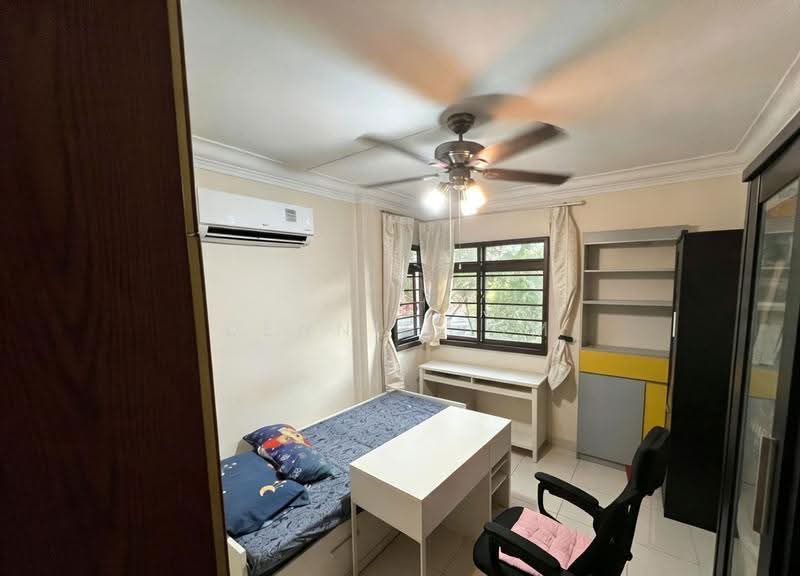190B Rivervale Drive, 190B Rivervale Drive, Hougang / Punggol / Sengkang, 3 Bedrooms, 1,238 sqft, HDB Flat For Sale, by Dennis Lim, 500249795 - Bedroom - PropertyGuru.com.sg