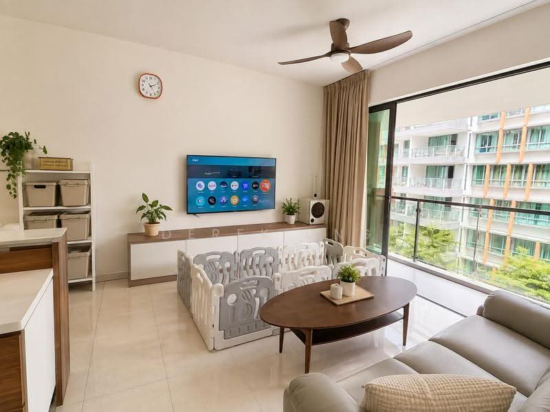 Double Bay Residences, 17B Simei Street 4, Pasir Ris / Tampines, 2 Bedrooms, 1,001 sqft, Condominium For Sale, by Derek Ong, 500249805 - Living Room - PropertyGuru.com.sg