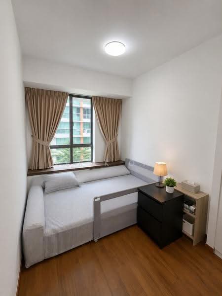 Double Bay Residences, 17B Simei Street 4, Pasir Ris / Tampines, 2 Bedrooms, 1,001 sqft, Condominium For Sale, by Derek Ong, 500249805 - Master Bedroom - PropertyGuru.com.sg