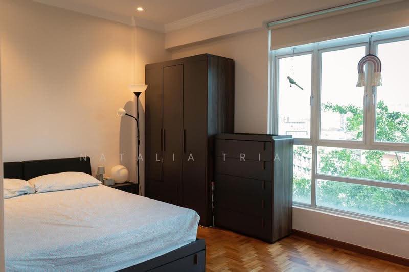 Leedon 2, 2 Leedon Road, Tanglin / Holland / Bukit Timah, 4 Bedrooms, 1,206 sqft, Apartment For Rent, by Natalia Triani, 500249807 - Master Bedroom - PropertyGuru.com.sg