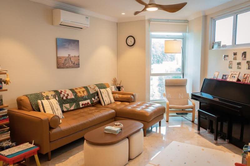 Leedon 2, 2 Leedon Road, Tanglin / Holland / Bukit Timah, 4 Bedrooms, 1,206 sqft, Apartment For Rent, by Natalia Triani, 500249807 - Living Room - PropertyGuru.com.sg