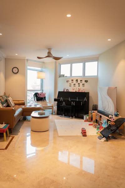 Leedon 2, 2 Leedon Road, Tanglin / Holland / Bukit Timah, 4 Bedrooms, 1,206 sqft, Apartment For Rent, by Natalia Triani, 500249807 - Living Room - PropertyGuru.com.sg