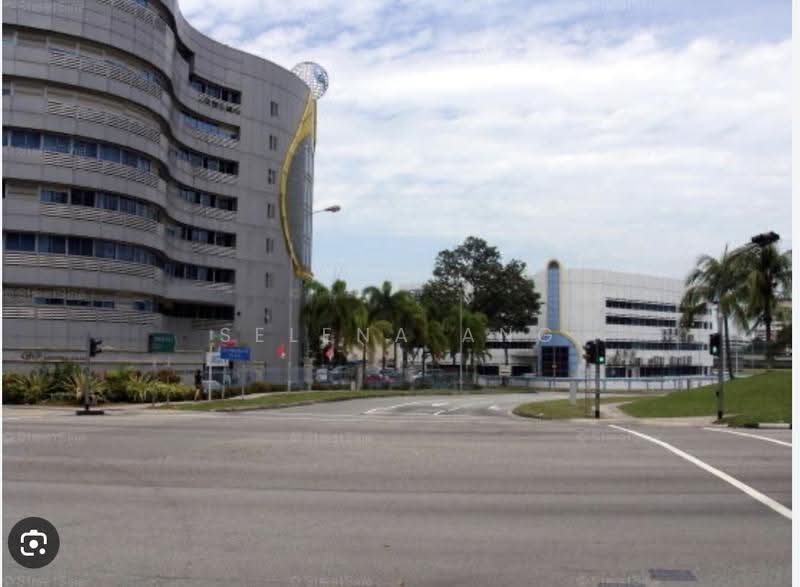 1 Bukit Batok Street 22, 1 Bukit Batok Street, Dairy Farm / Bukit Panjang / Choa Chu Kang, 2,270 sqft, Light Industrial (B1) For Rent, by Selena Ang, 500249812 - Exterior - CommercialGuru.com.sg