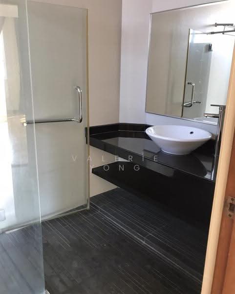 11 Mariam Close, Changi Airport / Changi Village, 6 Bedrooms, 5,000 sqft, Semi-Detached House For Rent, by Valerie Yong, 500249813 - Bathroom - PropertyGuru.com.sg