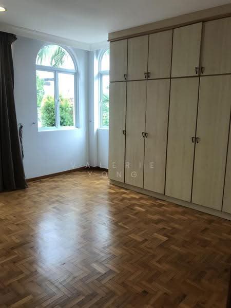 11 Mariam Close, Changi Airport / Changi Village, 6 Bedrooms, 5,000 sqft, Semi-Detached House For Rent, by Valerie Yong, 500249813 - Bedroom - PropertyGuru.com.sg