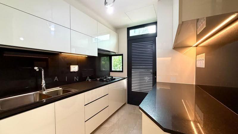 TOP Obtained! Brand New Freehold Semi Detached at D28!, Seletar / Yio Chu Kang, 5 Bedrooms, 4,058 sqft, Semi-Detached House For Sale, by Aina Lie 李艾娜, 500249814 - Kitchen - PropertyGuru.com.sg