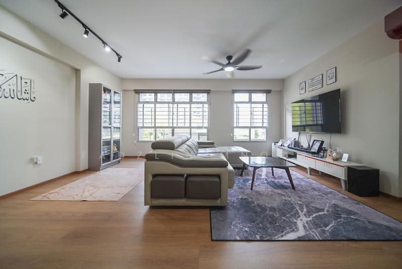 229A Sumang Lane, 229A Sumang Lane, Hougang / Punggol / Sengkang, 3 Bedrooms, 1,216 sqft, HDB Flat For Sale, by Fadzlin MNoor, 500249829 - Living Room - PropertyGuru.com.sg