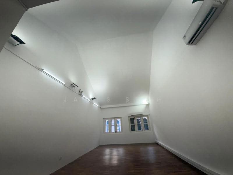 chinatown, Chinatown / Tanjong Pagar, 785 sqft, Shop / Shophouse For Rent, by James Seah, 500249845 - Interior - CommercialGuru.com.sg