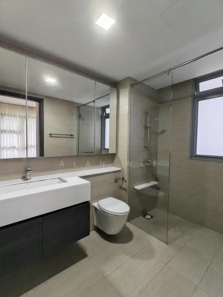 RiverTrees Residences, 21 Fernvale Close, Seletar / Yio Chu Kang, 2 Bedrooms, 710 sqft, Condominium For Rent, by Alan Wee, 500249852 - Bathroom - PropertyGuru.com.sg