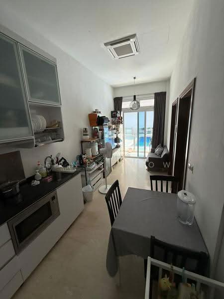 Suites @ Paya Lebar, 418 Upper Paya Lebar Road, Hougang / Punggol / Sengkang, 1 Bedroom, 409 sqft, Condominium For Rent, by Ernest Low, 500249853 - Kitchen - PropertyGuru.com.sg