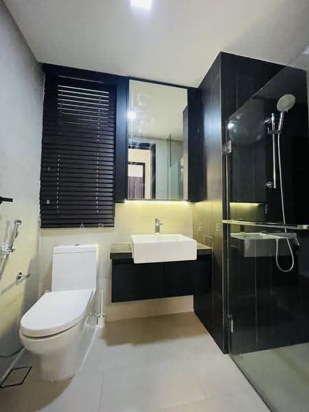 The Inflora, 51 Flora Drive, Changi Airport / Changi Village, 2 Bedrooms, 742 sqft, Condominium For Rent, by April Lee, 500249854 - Bathroom - PropertyGuru.com.sg