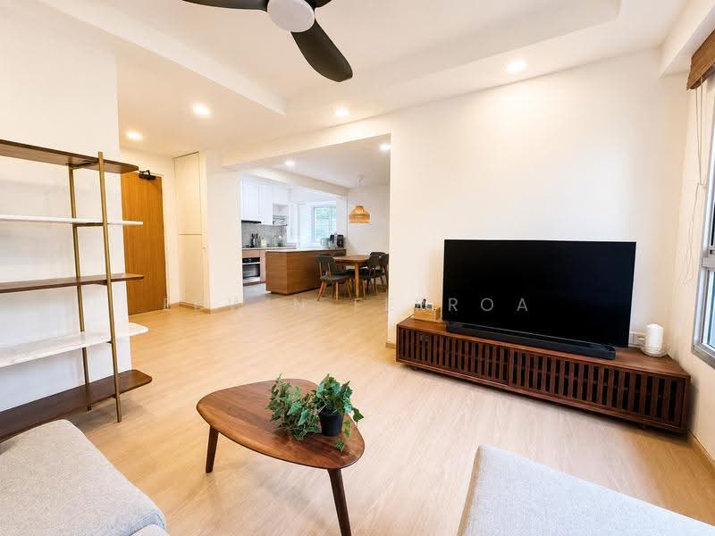 228B Ang Mo Kio Street 23, 228B Ang Mo Kio Street 23, Ang Mo Kio / Bishan / Thomson, 3 Bedrooms, 1,001 sqft, HDB Flat For Sale, by Edwin Ferroa, 500249869 - Living Room - PropertyGuru.com.sg