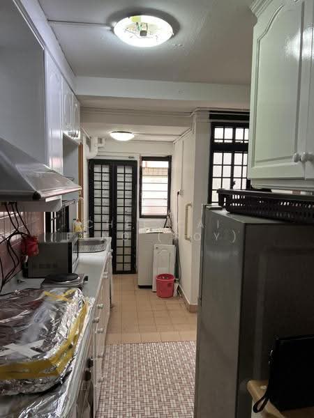 100 Commonwealth Crescent, 100 Commonwealth Crescent, Alexandra / Commonwealth, Room Rental, 80 sqft, HDB Flat For Rent, by Chee Cai Feng (Roy), 500249872 - Kitchen - PropertyGuru.com.sg