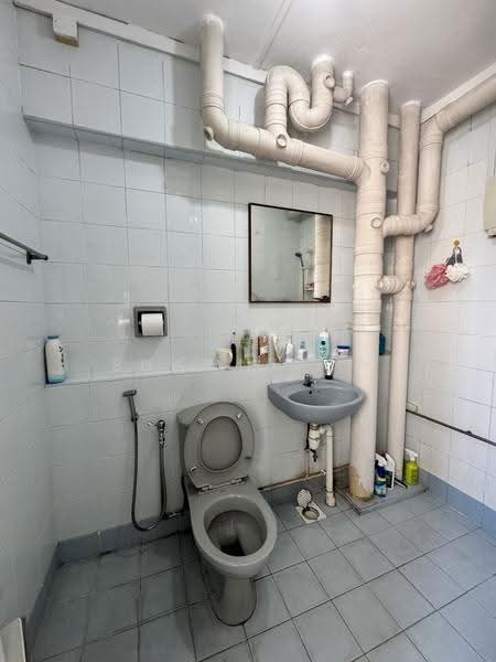 604 Senja Road, 604 Senja Road, Dairy Farm / Bukit Panjang / Choa Chu Kang, 3 Bedrooms, 1,292 sqft, HDB Flat For Sale, by Shawn Koh, 500249879 - Bathroom - PropertyGuru.com.sg