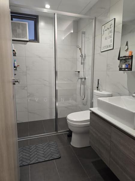 Treasure Crest, 52 Anchorvale Crescent, Hougang / Punggol / Sengkang, 3 Bedrooms, 1,076 sqft, Condominium For Sale, by Yvonne Tan, 500249883 - Bathroom - PropertyGuru.com.sg