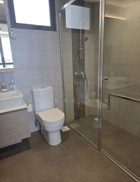 Treasure Crest, 52 Anchorvale Crescent, Hougang / Punggol / Sengkang, 3 Bedrooms, 1,076 sqft, Condominium For Sale, by Yvonne Tan, 500249883 - Bathroom - PropertyGuru.com.sg