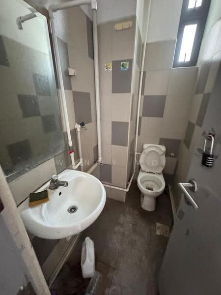 The Splendour, 31 Bukit Batok Crescent, Dairy Farm / Bukit Panjang / Choa Chu Kang, 1,700 sqft, Light Industrial (B1) For Rent, by Wendy Wo, 500249891 - Bathroom - CommercialGuru.com.sg