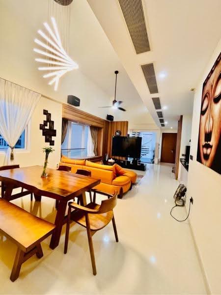 Sunny Parc, 128 Lorong K Telok Kurau, East Coast / Marine Parade, 4 Bedrooms, 2,411 sqft, Apartment For Sale, by Vina Tey, 500249893 - Dining & Living - PropertyGuru.com.sg