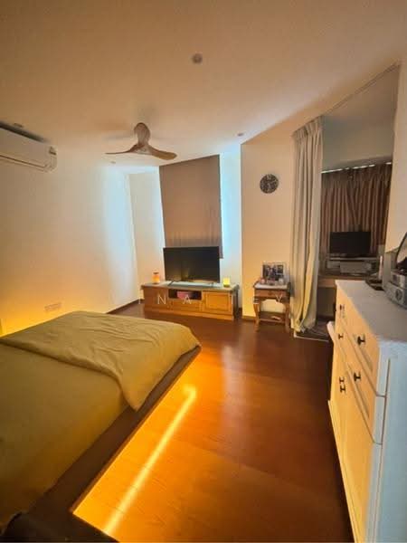 Sunny Parc, 128 Lorong K Telok Kurau, East Coast / Marine Parade, 4 Bedrooms, 2,411 sqft, Apartment For Sale, by Vina Tey, 500249893 - Master bedroom - PropertyGuru.com.sg