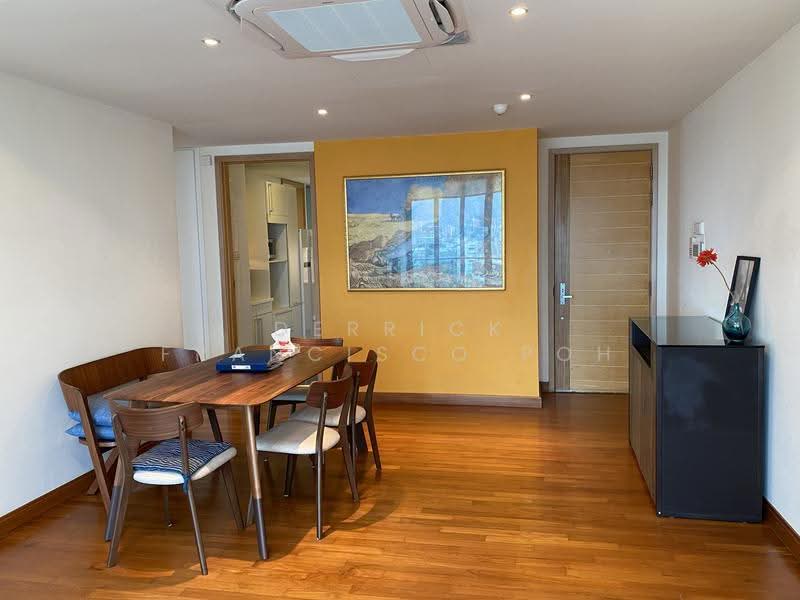Cairnhill Crest, 2 Cairnhill Circle, Orchard / River Valley, 2 Bedrooms, 1,206 sqft, Condominium For Sale, by Derrick Francisco Poh, 500249895 - PropertyGuru.com.sg