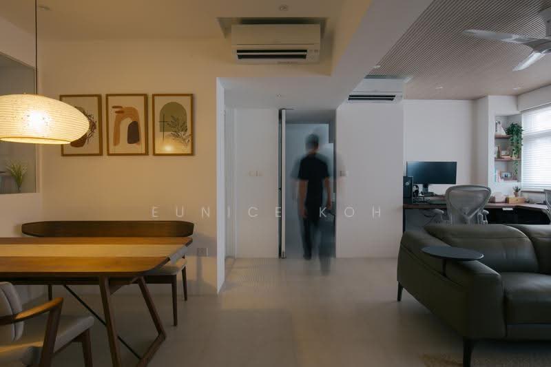 152B Bedok South Road, 152B Bedok South Road, Bedok / Upper East Coast, 3 Bedrooms, 1,001 sqft, HDB Flat For Sale, by Eunice Koh, 500249897 - Living Room - PropertyGuru.com.sg