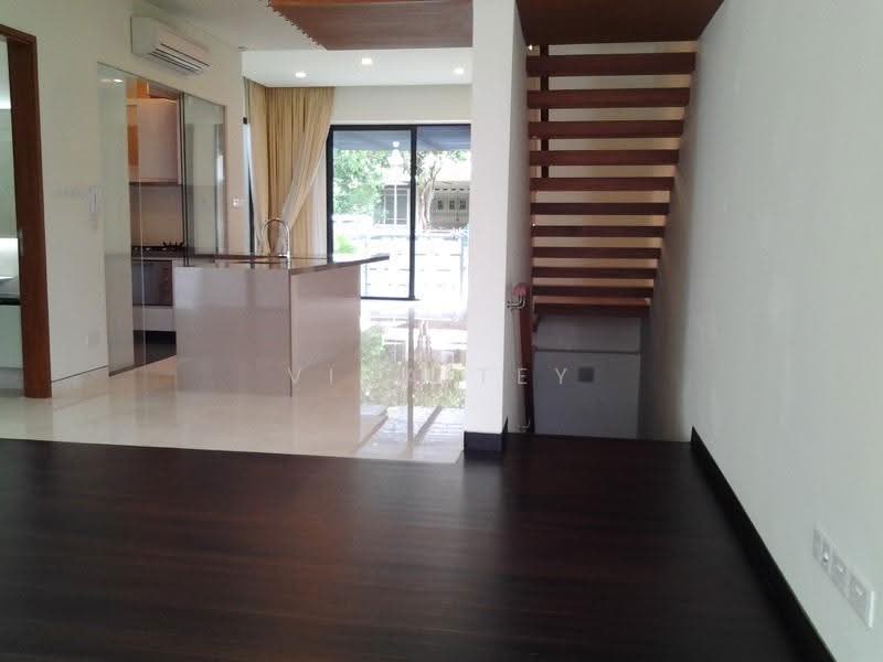 Hoover Park, 11 11, Clementi Park / Upper Bukit Timah, 7 Bedrooms, 5,000 sqft, Terraced House For Rent, by Vina Tey, 500249903 - PropertyGuru.com.sg