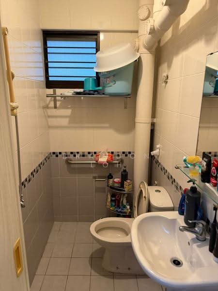 105 Bishan Street 12, 105 Bishan Street 12, Ang Mo Kio / Bishan / Thomson, Room Rental, 120 sqft, HDB Flat For Rent, by Brandon Loh, 500249920 - Bathroom - PropertyGuru.com.sg