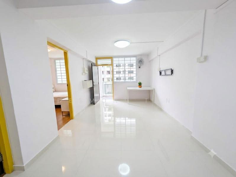 12 Taman Ho Swee, 12 Taman Ho Swee, Alexandra / Commonwealth, 2 Bedrooms, 580 sqft, HDB Flat For Sale, by Desmond Tan, 500249942 - Living Room - PropertyGuru.com.sg